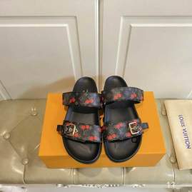 Picture of Louis Vuitton Slippers _SKULVsz35-40SY0502442